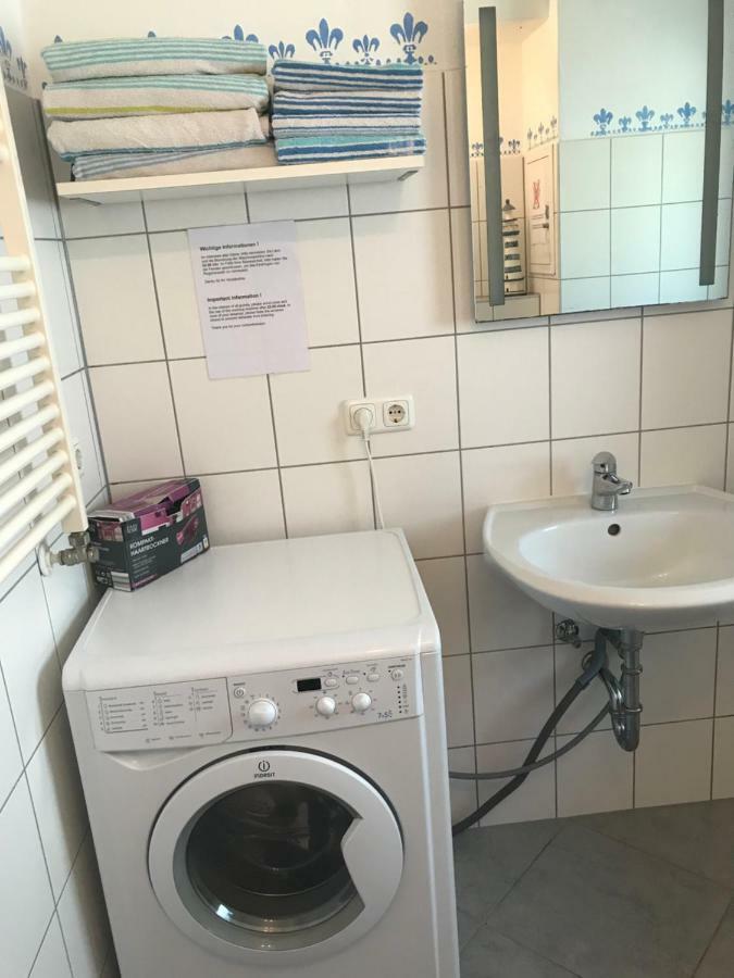 Unterkunft Fuer Arbeiter Und Monteure Gräfrath Exterior foto